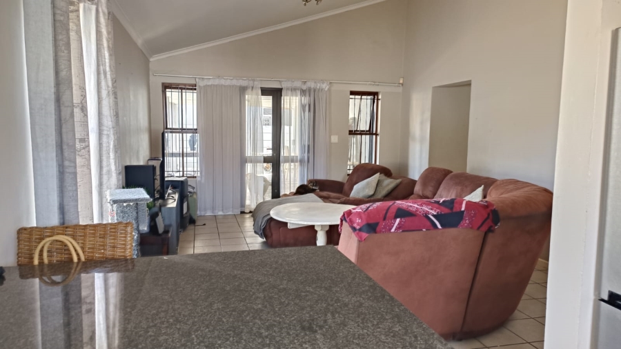 To Let 3 Bedroom Property for Rent in Parklands Western Cape